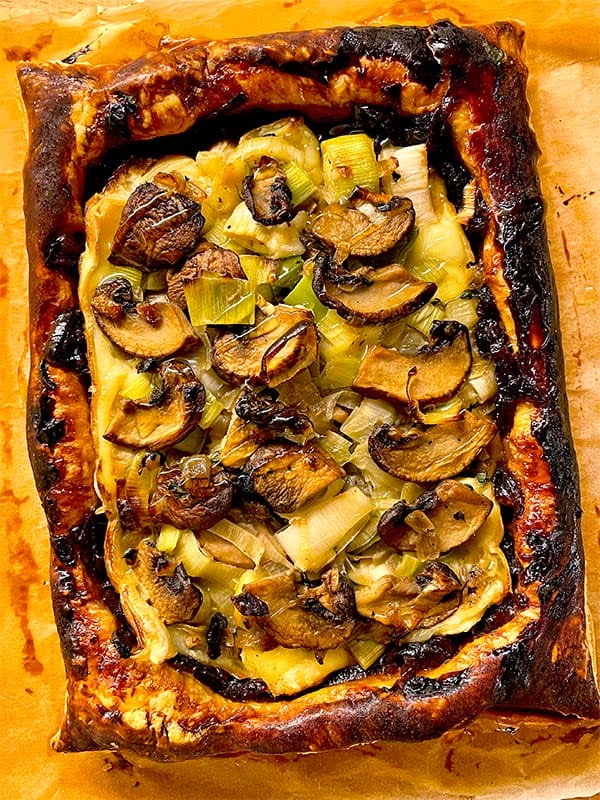 Brie and onion marmalade veggie tart from the oven