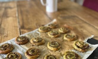 Rocket & Prosciutto Pastries