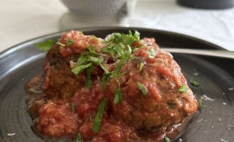 Meatballs with Tomato Sauce